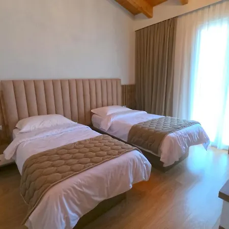 Kemping Gardenland Camping Village